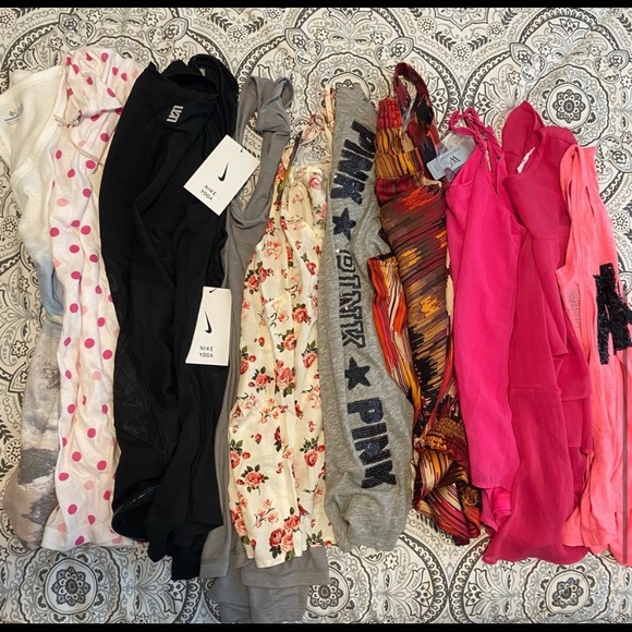 Women’s Clothing Mystery Box - Picture 4 of 5